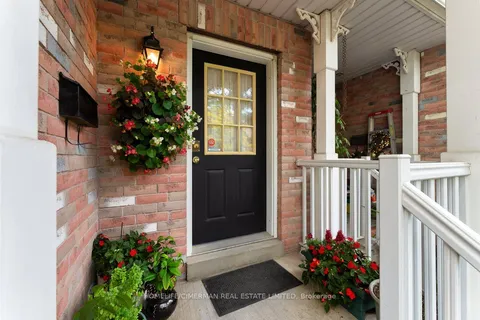 39 Vanity Cres, Richmond Hill, ON L4B 4E5