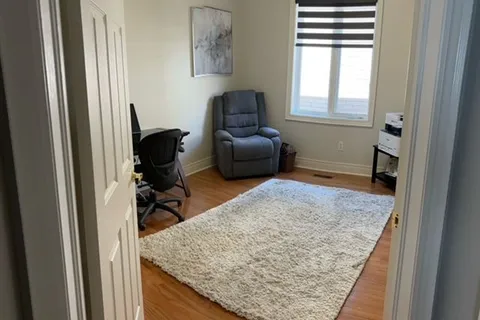 18 Faldo&apos;s Flight, Whitchurch-Stouffville, ON L4A 1M8