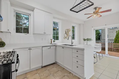 119 Watkins Glen Cres, Aurora, ON L4G 7P4