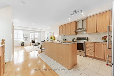 166 Elgin Mills Rd W Rd, Richmond Hill, ON L4C 4M2