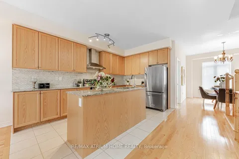 166 Elgin Mills Rd W Rd, Richmond Hill, ON L4C 4M2