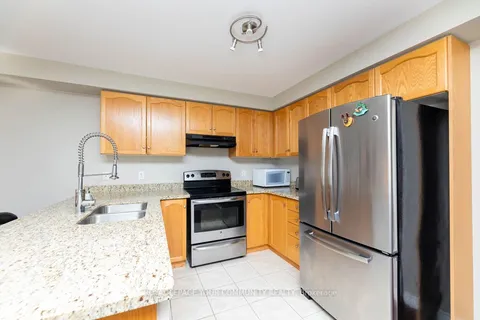 21 Baywell Cres, Aurora, ON L4G 7M7