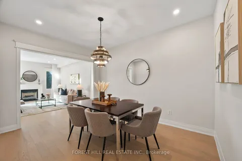 81 Southvale Dr, Vaughan, ON L6A 0Y6