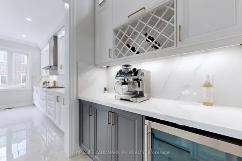 137 Hartney Dr, Richmond Hill, ON L4S 0L1