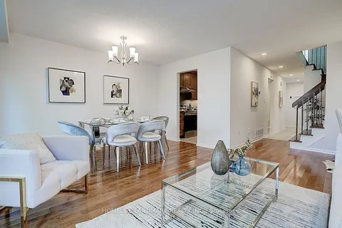 77 Greenbelt Cres, Richmond Hill, ON L4C 5S1