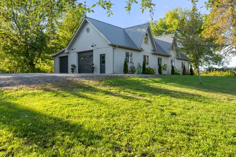 42 Fairbairn Gate, East Gwillimbury, ON L0G 1R0