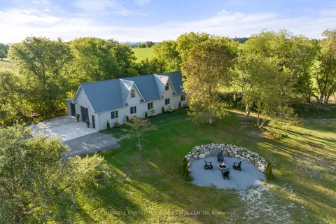 42 Fairbairn Gate, East Gwillimbury, ON L0G 1R0