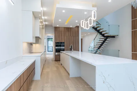 52 Wildwood Ave, Richmond Hill, ON L4E 3B3