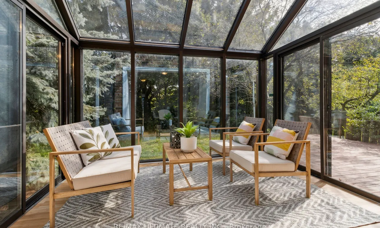 27 Blackwell Crt, Markham, ON L3R 0C5