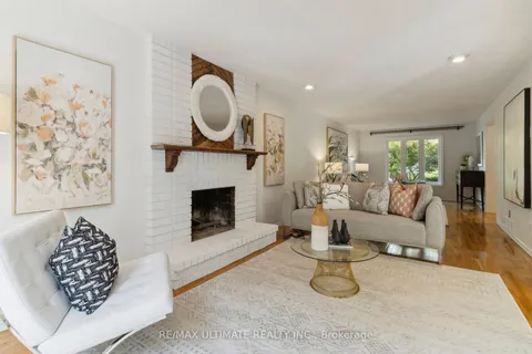 27 Blackwell Crt, Markham, ON L3R 0C5