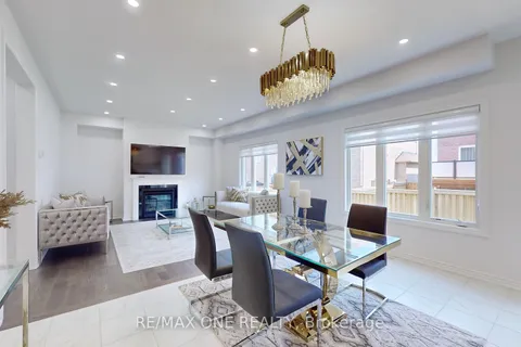 15 Haskins Cres, Georgina, ON L4P 0H4