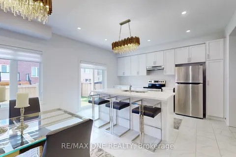 15 Haskins Cres, Georgina, ON L4P 0H4