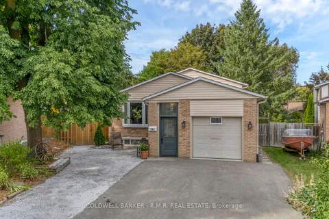 249 Lloyd Ave, Newmarket, ON L3Y 5L4