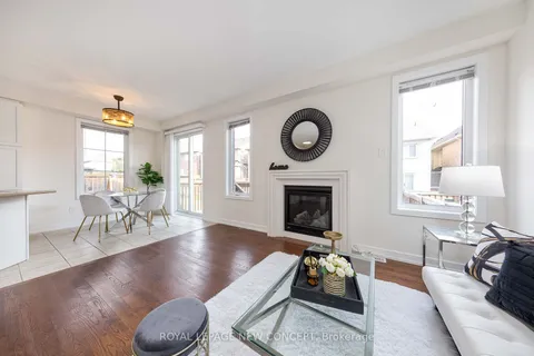 343 Luck Crt, Newmarket, ON L3X 0J5