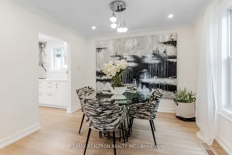 4 Plaisance Rd, Richmond Hill, ON L4C 5B5