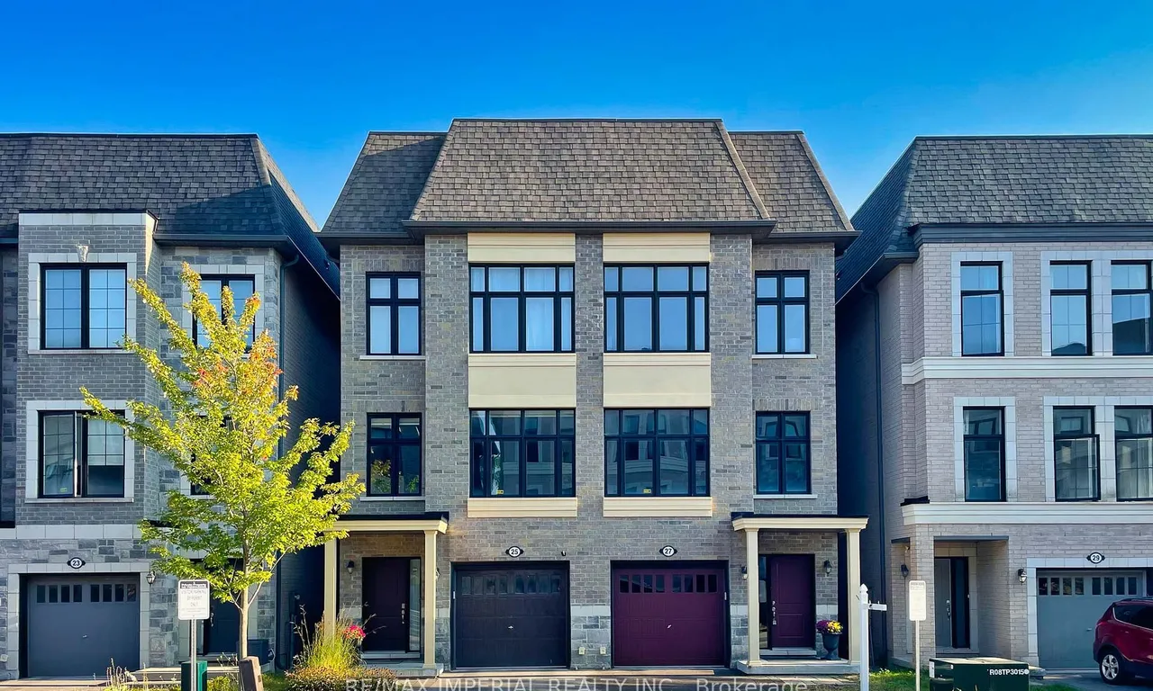 27 Mcgurran Lane, Richmond Hill, ON L4B 0G8