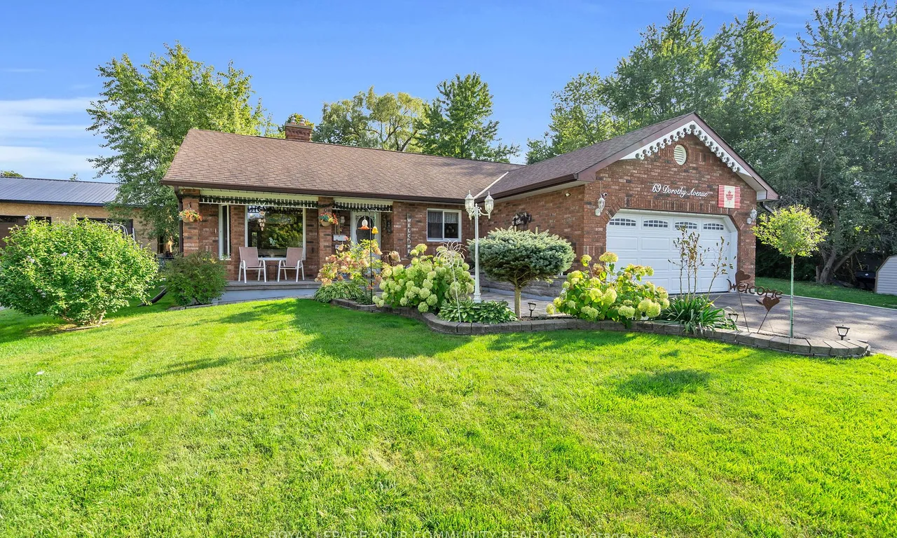 69 Dorothy Ave, Georgina, ON L0E 1R0