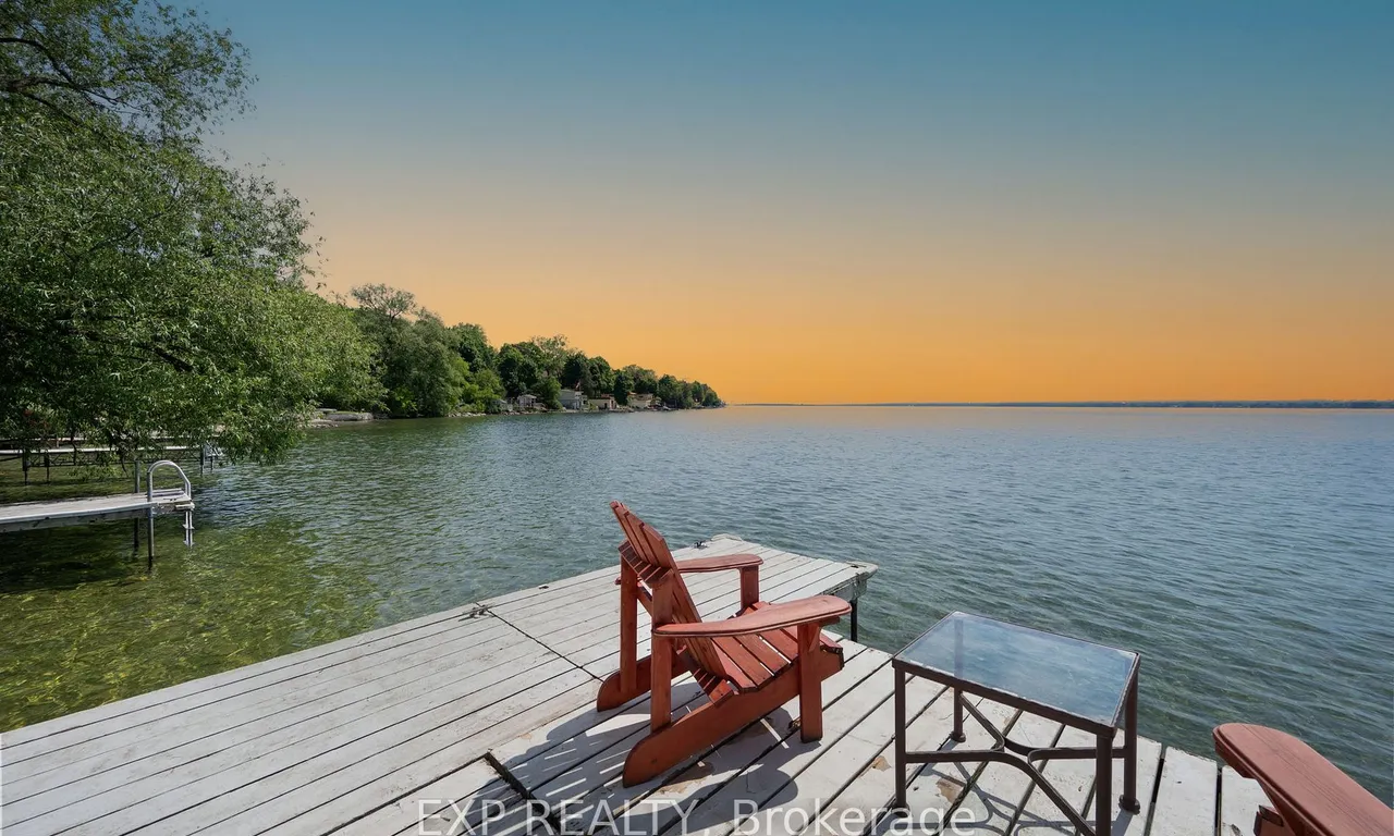 183 Lake Dr, Georgina, ON L4P 3C8