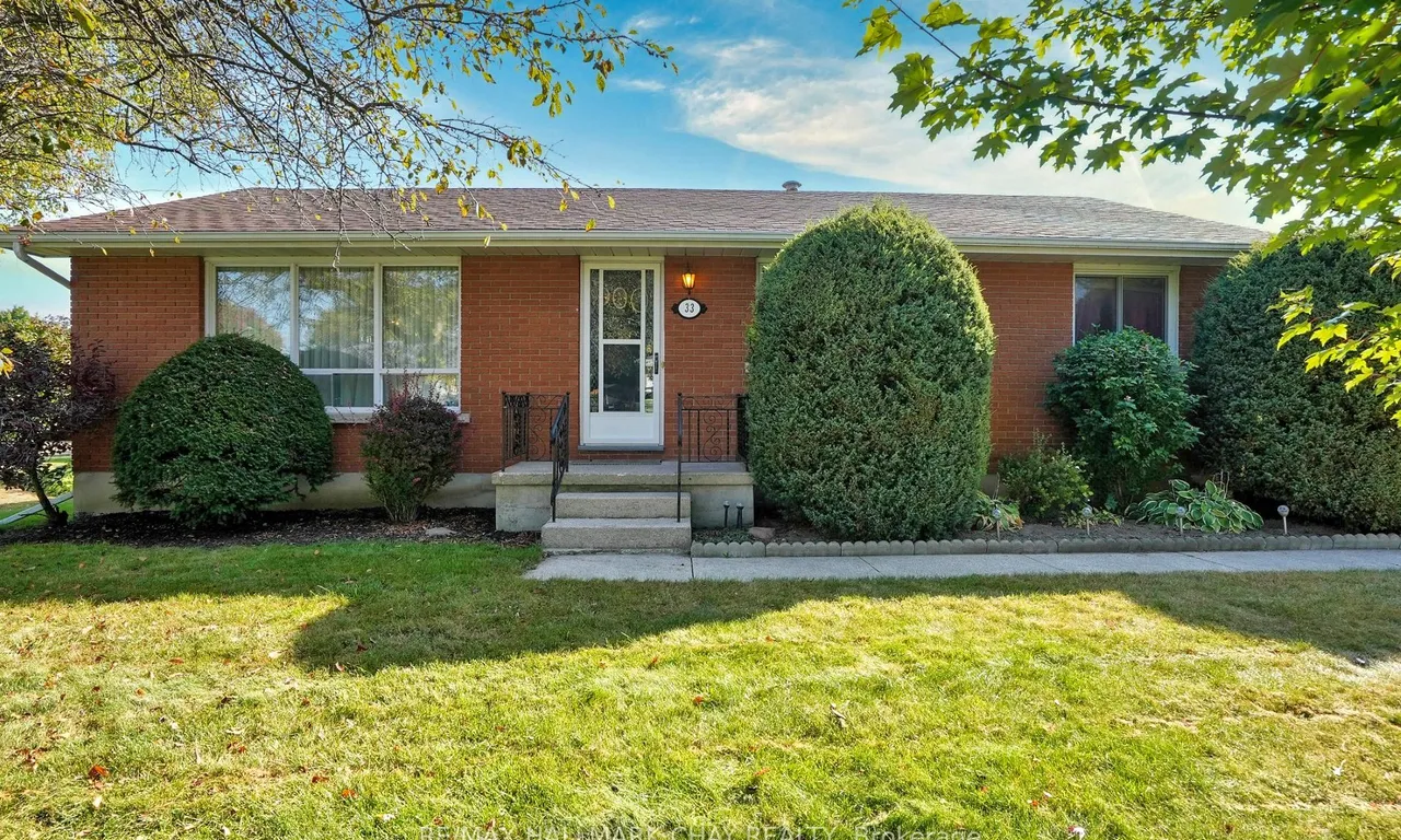 33 Hancey Cres, New Tecumseth, ON L9R 1B8