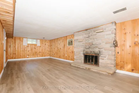 16 Honeybourne Cres, Markham, ON L3P 1P3