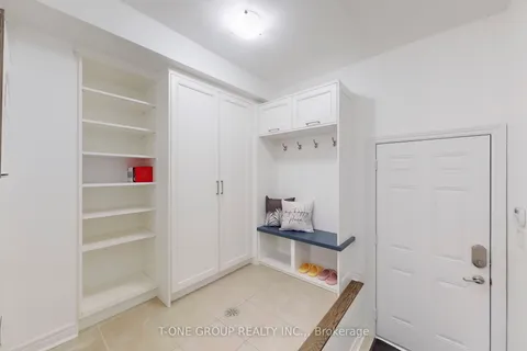 96 Grand Trunk Ave, Vaughan, ON L6A 0Y4