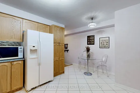 359 Caboto Tr, Markham, ON L3R 5G6