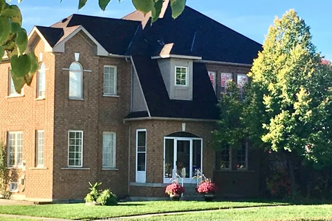 60 Nappa St, Richmond Hill, ON L4B 3T9