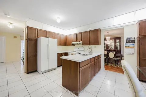 170 Raymerville Dr, Markham, ON L3P 6S8