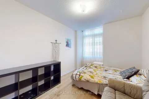 25 Thistle Ave, Richmond Hill, ON L4E 0B7