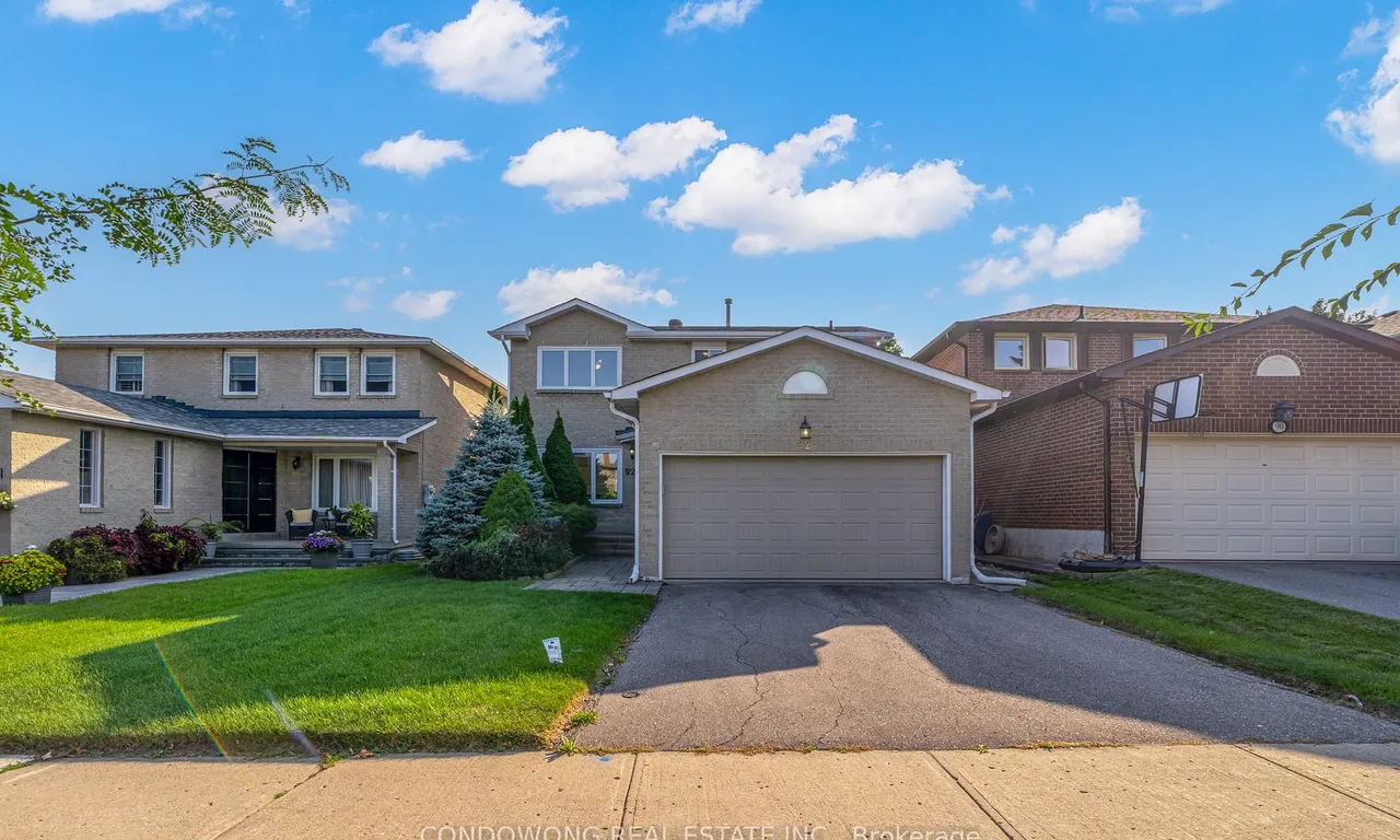 92 Houseman Cres, Richmond Hill, ON L4C 7S6
