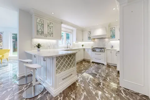 486 Palmer Ave, Richmond Hill, ON L4B 3C2