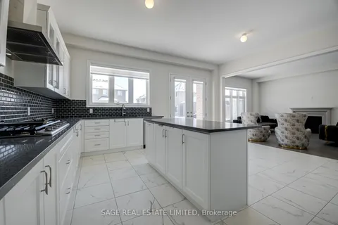 3 Joiner Circ, Whitchurch-Stouffville, ON L4A 7X4