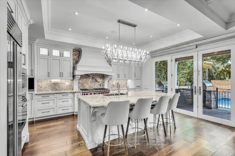 25 TALISMAN Cres, Markham, ON L3P 2C8