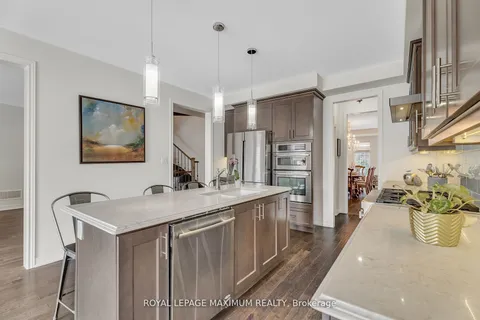 9 Copeland Cres, Innisfil, ON L0L 1L0