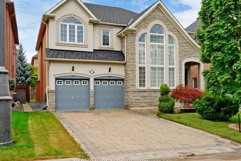 98 Ames Cres, Aurora, ON L4G 0C3