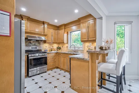 59 Dunbarton Crt, Richmond Hill, ON L4C 8G2