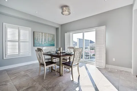 41 Manor Glen Cres, East Gwillimbury, ON L0G 1M0