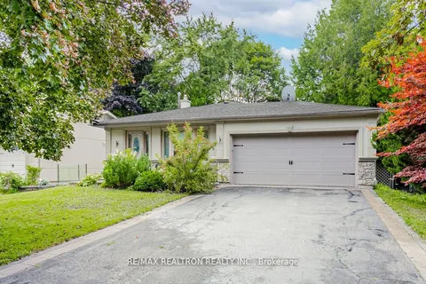 22 Brightway Cres, Richmond Hill, ON L4C 4Z9