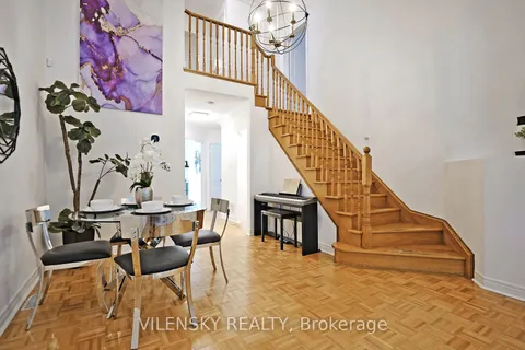 29 Naples Ave, Vaughan, ON L6A 2Y8