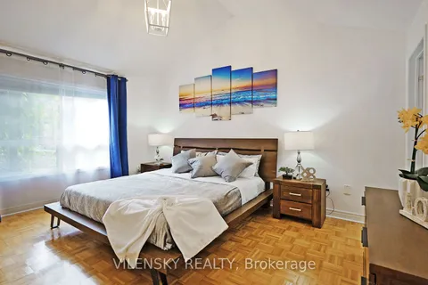 29 Naples Ave, Vaughan, ON L6A 2Y8
