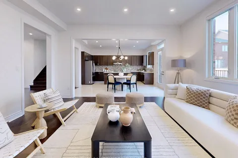 717 Mee Pl, Newmarket, ON L3X 0G6