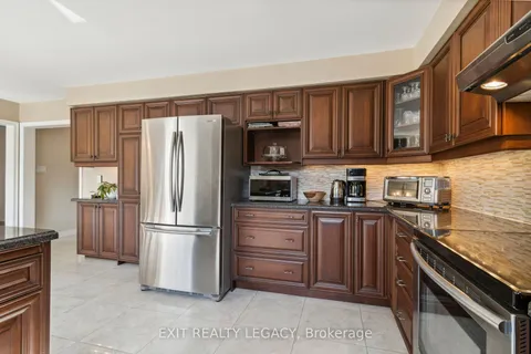 8 Northgate Cres, Richmond Hill, ON L4B 2K5