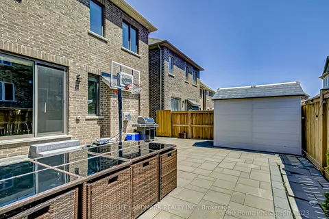 67 Hartney Dr, Richmond Hill, ON L4S 0J9