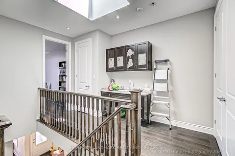 67 Hartney Dr, Richmond Hill, ON L4S 0J9