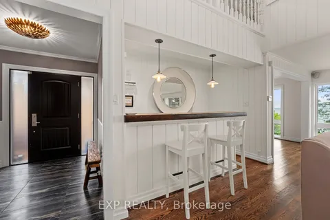 84 Hedge Rd, Georgina, ON L0E 1R0