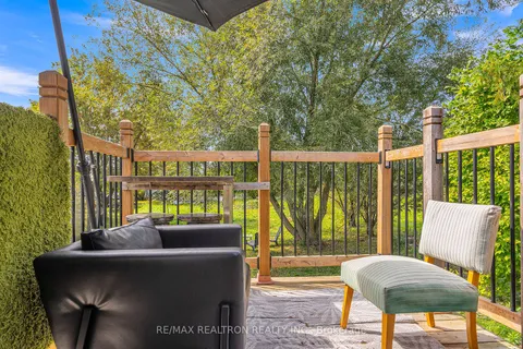 260 Pumphouse Rd, King, ON L3Z 2A6