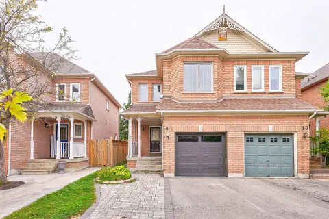 8 Hollidge Blvd, Aurora, ON L4G 7H2