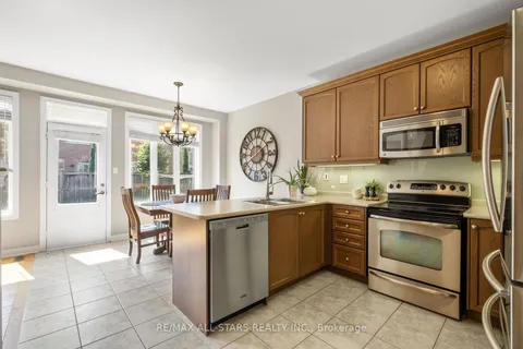 376 Mantle Ave, Whitchurch-Stouffville, ON L4A 0R8