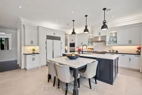 53 Country Club Cres, Uxbridge, ON L9P 0B8