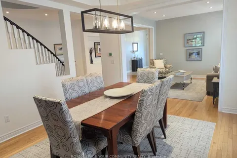 52 Sandbanks Dr, Richmond Hill, ON L4E 4K7
